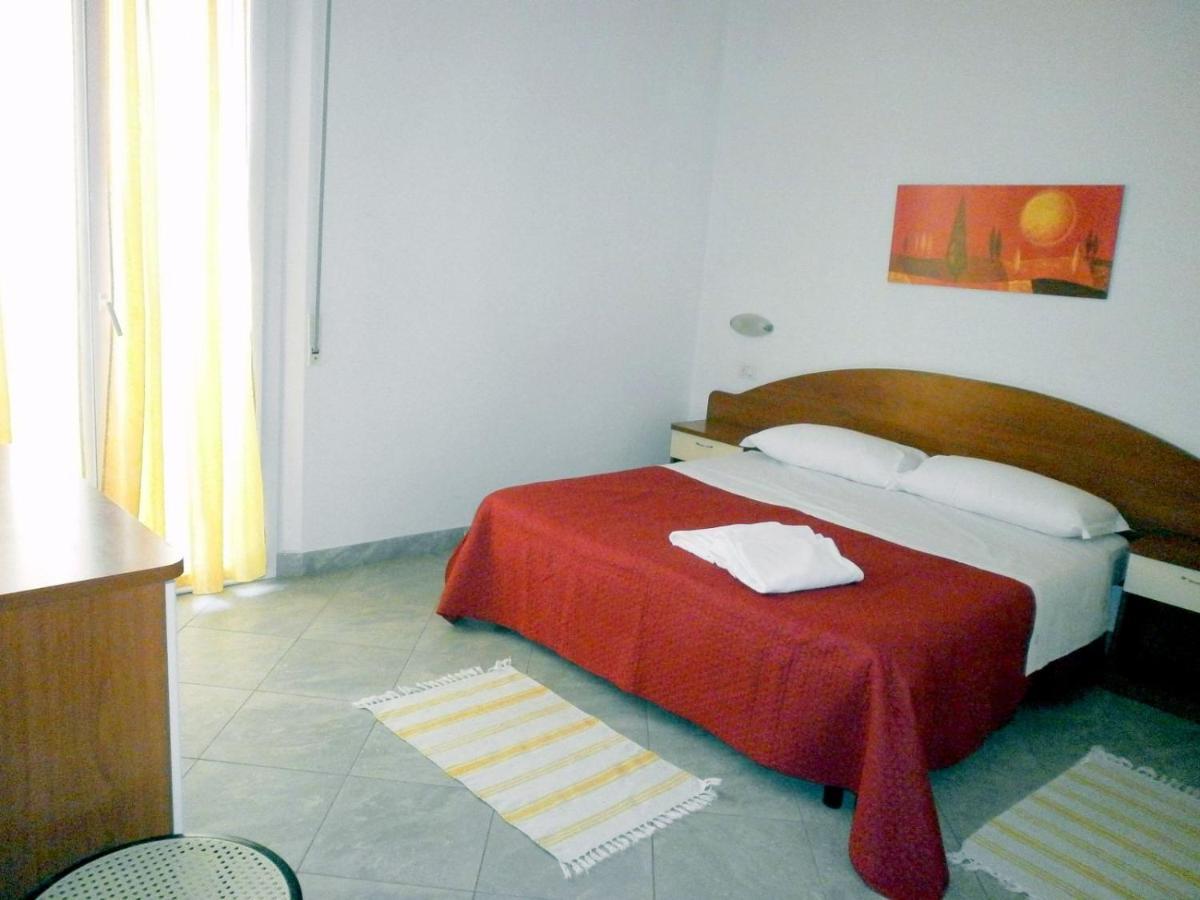 Residence Buena Vista Ріміні Номер фото