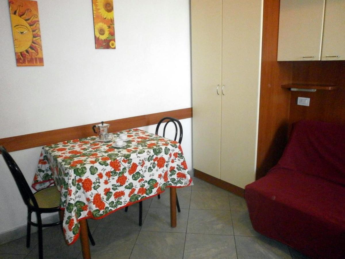 Residence Buena Vista Ріміні Номер фото