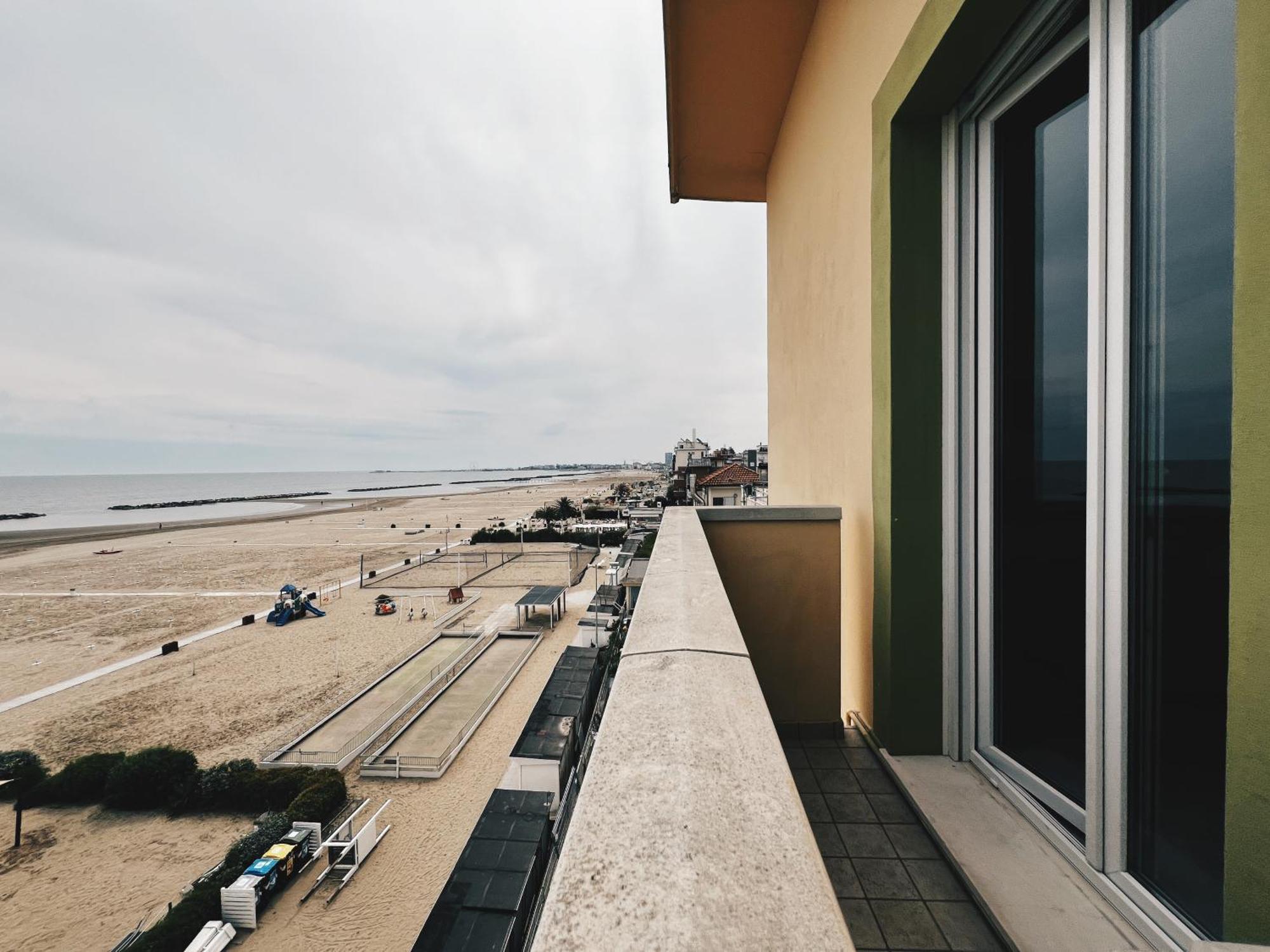 Residence Buena Vista Ріміні Екстер'єр фото