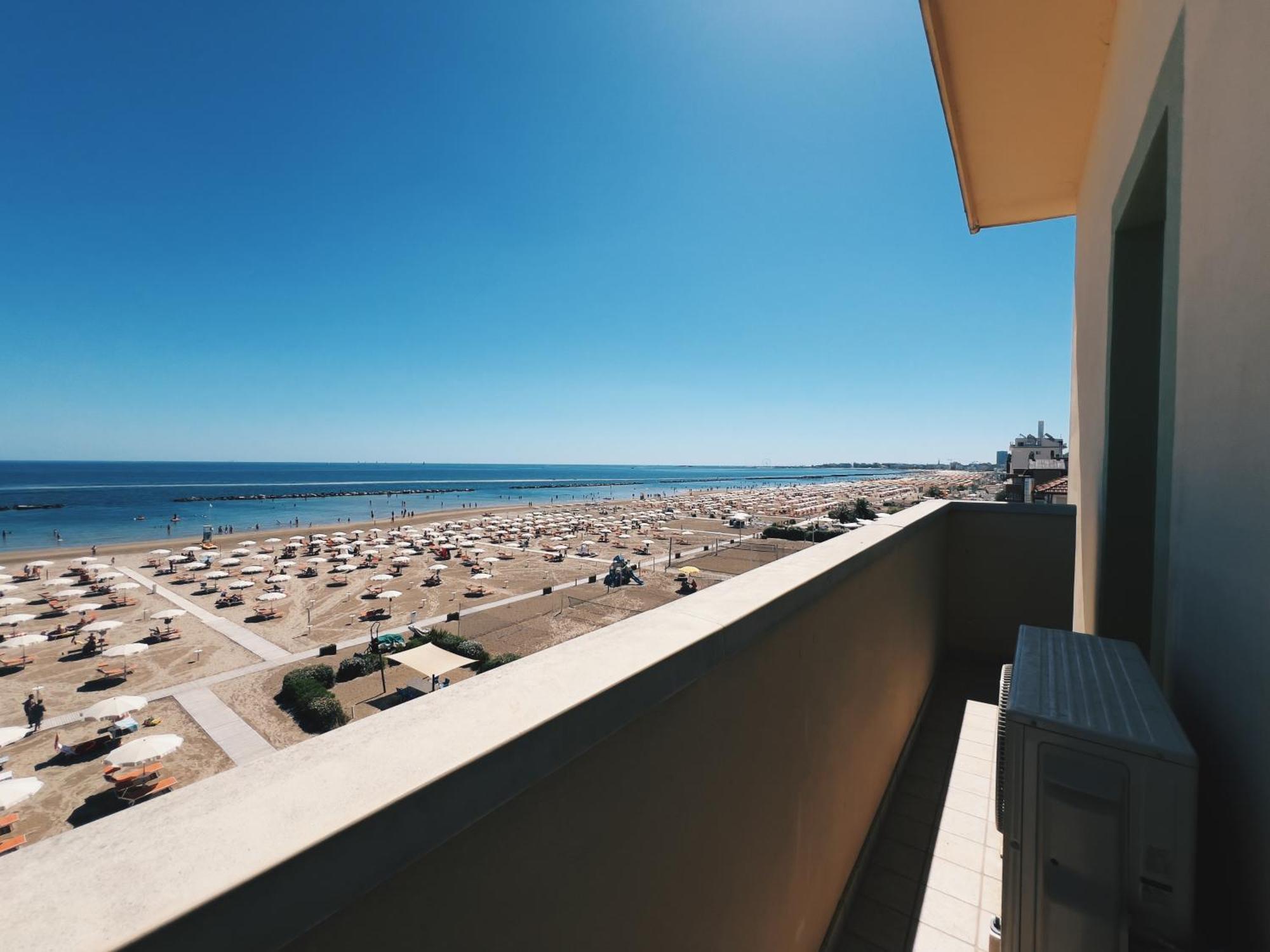 Residence Buena Vista Ріміні Екстер'єр фото